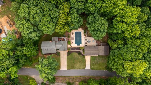 3135 Granada Way, Gainesville, GA 30506