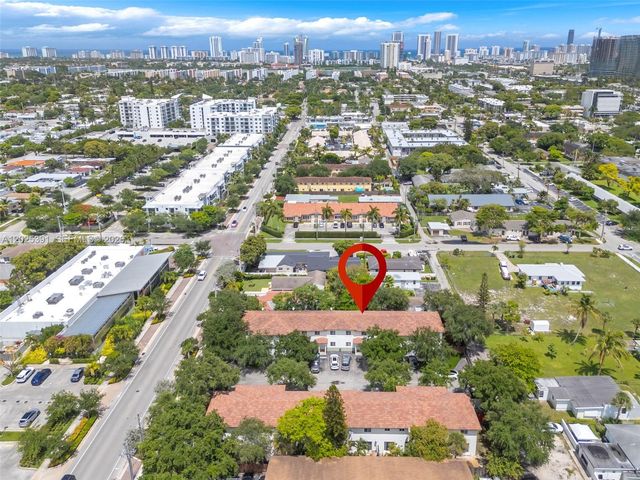 212 NE 3rd St 10, Hallandale Beach, FL 33009