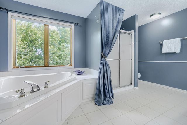 17285 Wilderness Trail SE, Prior Lake, MN 55372