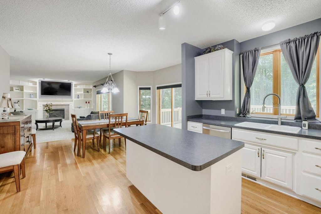 17285 Wilderness Trail SE, Prior Lake, MN 55372 — photo 4