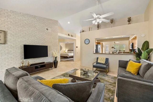 344 Vista Royale, Palm Desert, CA 92211