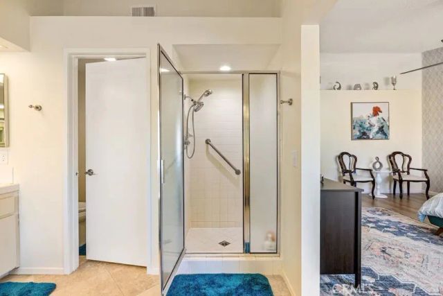 344 Vista Royale, Palm Desert, CA 92211