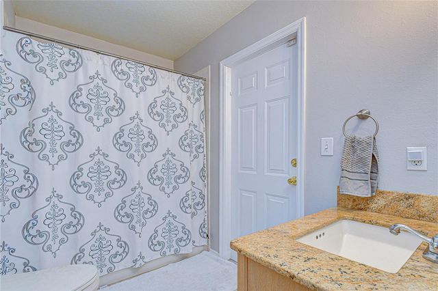 2617 ALLWOOD AVENUE, Valrico, FL 33596