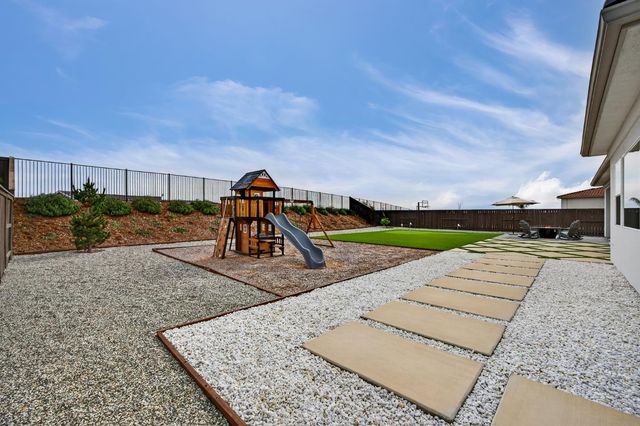 4068 Whitney Vista Lane, Rocklin, CA 95677