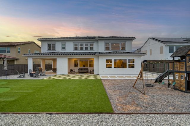 4068 Whitney Vista Lane, Rocklin, CA 95677