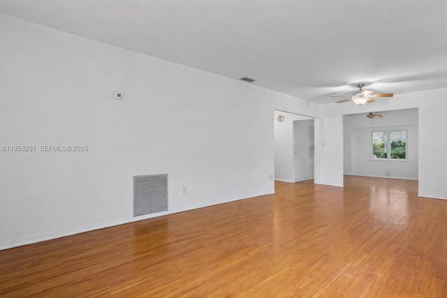 1781 SW 24th St, Miami, FL 33145