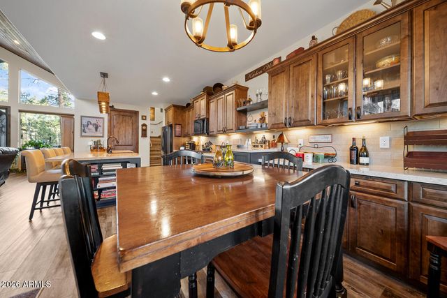 1730 S Torreon Lakes Drive, Show Low, AZ 85901