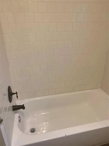 6103 Sherwood Drive, Houston, TX 77021