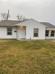 6103 Sherwood Drive, Houston, TX 77021