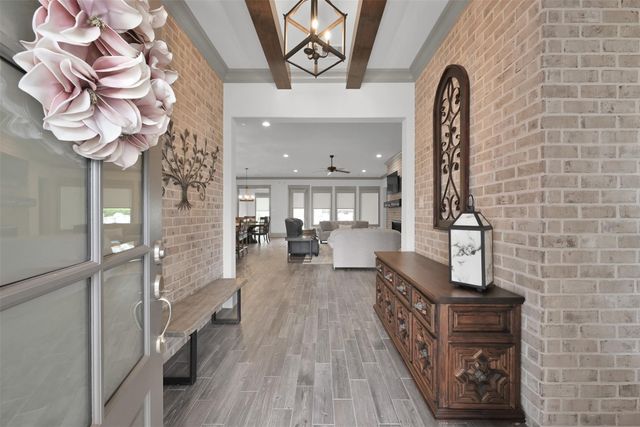 2072 Laurie Darlin Drive, Conroe, TX 77384