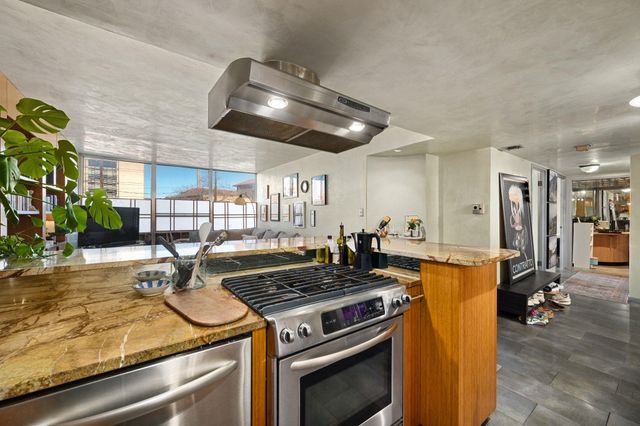 1800 Lavaca ST A-208, Austin, TX 78701