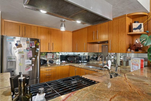 1800 Lavaca ST A-208, Austin, TX 78701