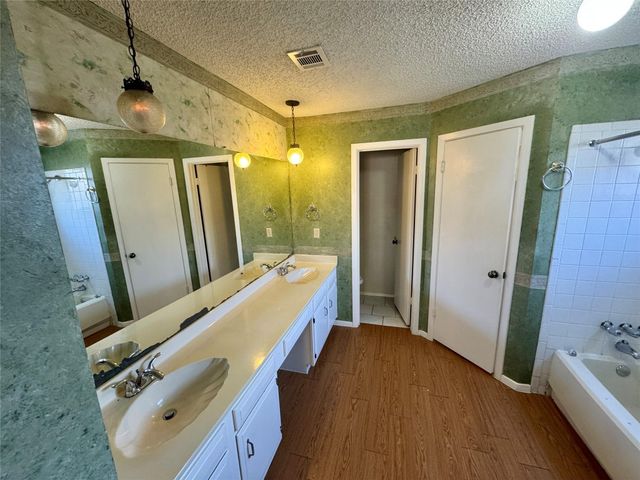 7802 Scotland Yard, Austin, TX 78759