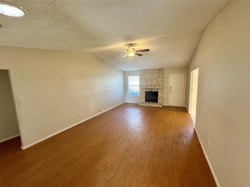 7802 Scotland Yard, Austin, TX 78759