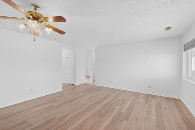 831 Gallahad Street SW, Los Lunas, NM 87031