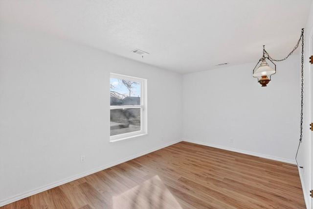 831 Gallahad Street SW, Los Lunas, NM 87031