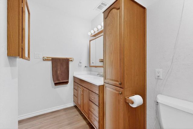 831 Gallahad Street SW, Los Lunas, NM 87031