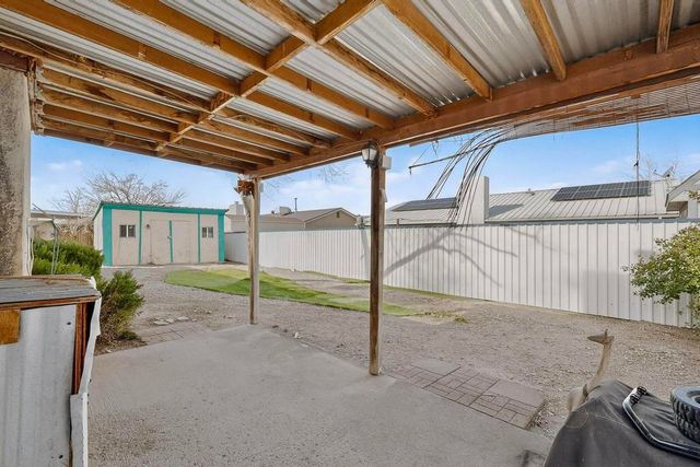 831 Gallahad Street SW, Los Lunas, NM 87031