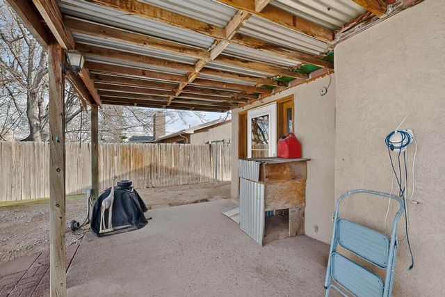 831 Gallahad Street SW, Los Lunas, NM 87031