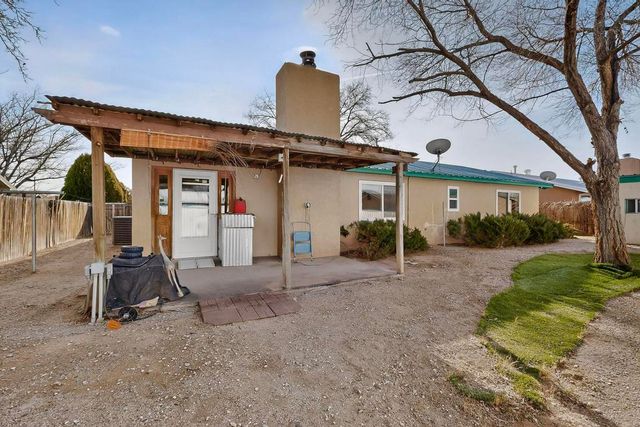 831 Gallahad Street SW, Los Lunas, NM 87031