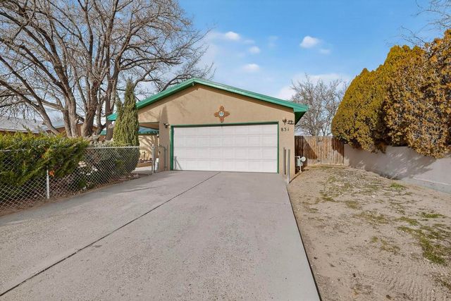 831 Gallahad Street SW, Los Lunas, NM 87031