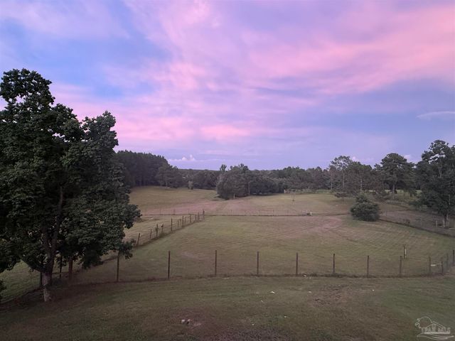 8850 Gibson Rd, Molino, FL 32577