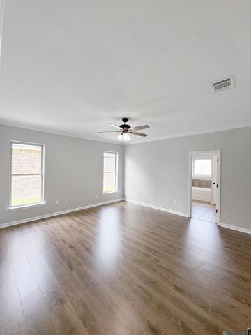23189 Mango Dr, Denham Springs, LA 70726