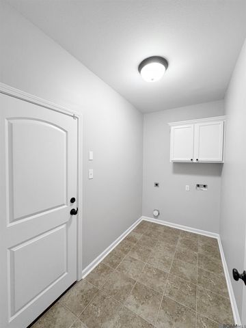 23189 Mango Dr, Denham Springs, LA 70726