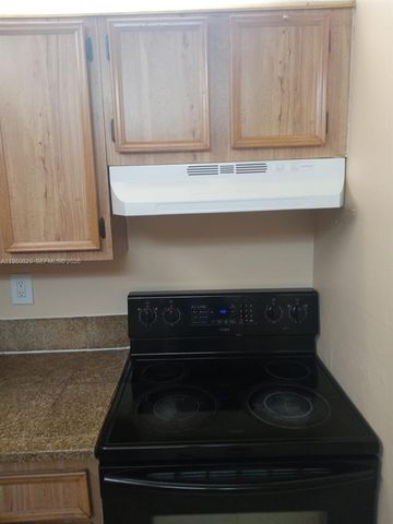 11394 Royal Palm Blvd 11394, Coral Springs, FL 33065