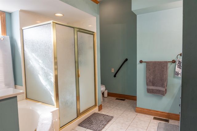9 E Flanigan Dr, Augusta, KS 67010