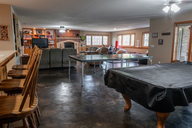 9 E Flanigan Dr, Augusta, KS 67010