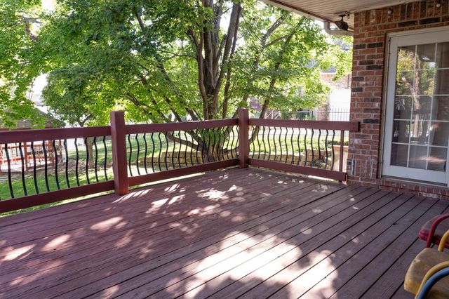 9 E Flanigan Dr, Augusta, KS 67010