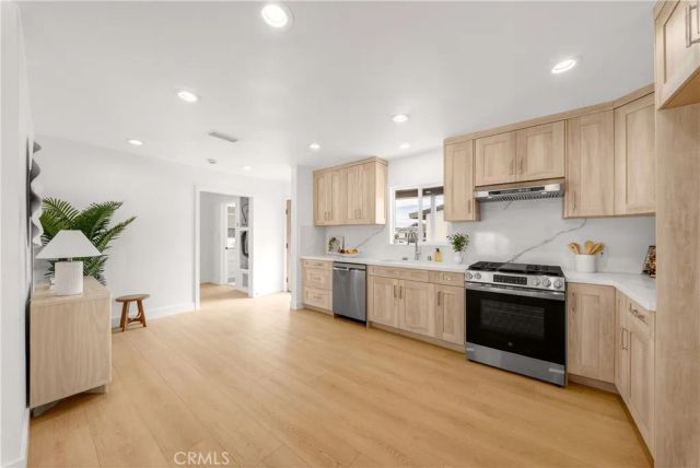 833 W Orangepath, Glendora, CA 91741