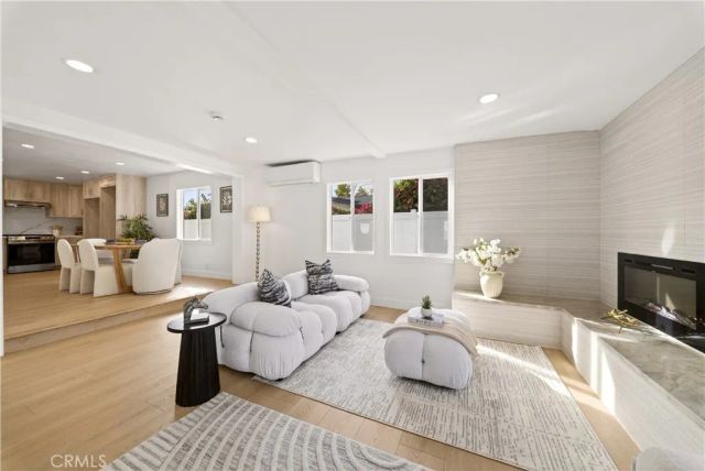 833 W Orangepath, Glendora, CA 91741