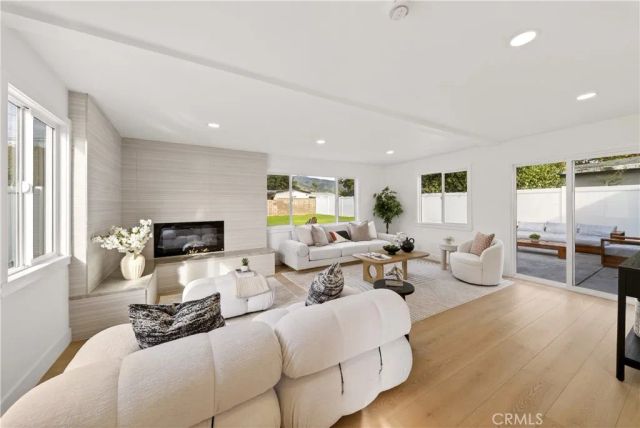 833 W Orangepath, Glendora, CA 91741