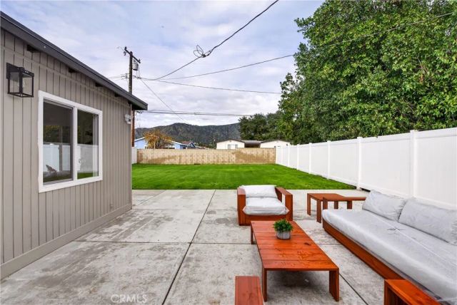 833 W Orangepath, Glendora, CA 91741