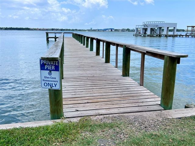 2006 Redwood Street, Kemah, TX 77565