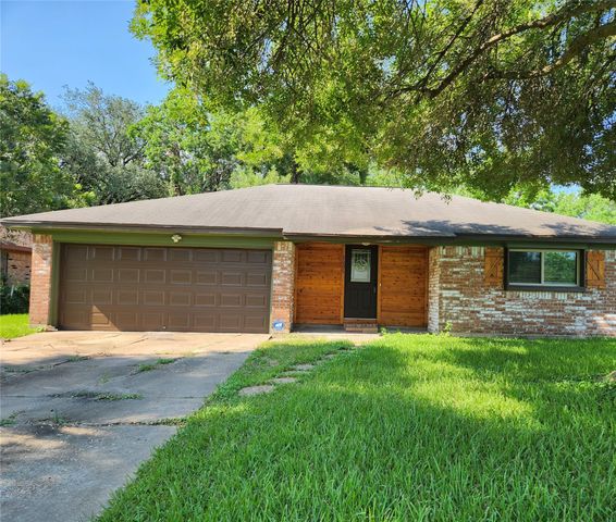 2006 Redwood Street, Kemah, TX 77565
