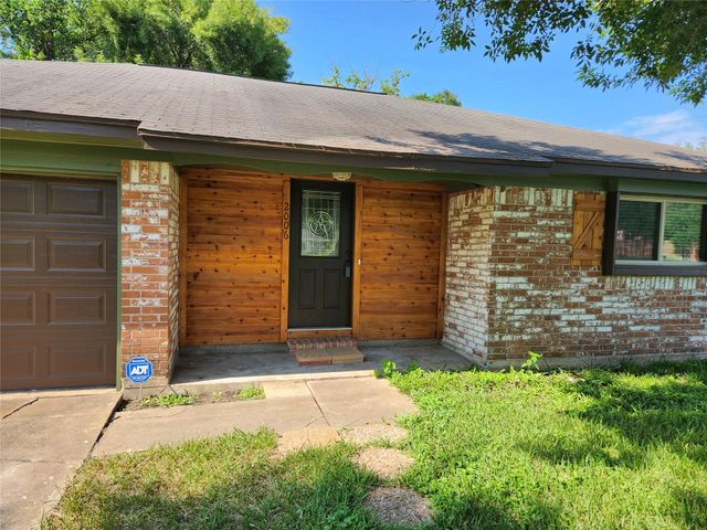 2006 Redwood Street, Kemah, TX 77565