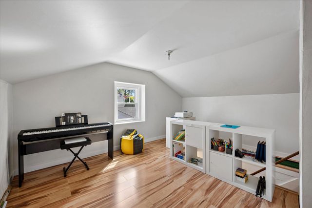 24 MCCLOSKEY, Flourtown, PA 19031