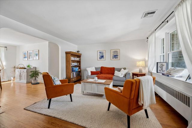 24 MCCLOSKEY, Flourtown, PA 19031