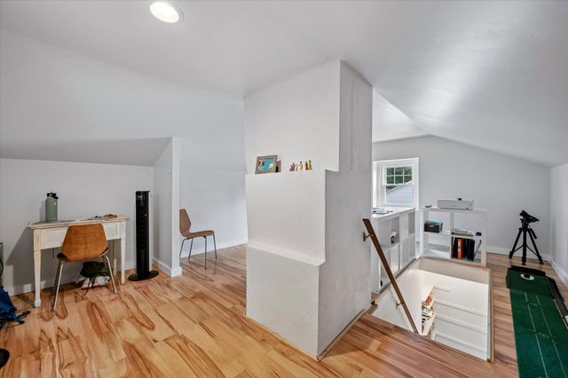 24 MCCLOSKEY, Flourtown, PA 19031