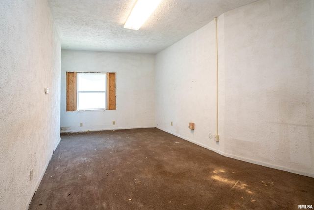 2207 N BROADWAY Street, Pekin, IL 61554