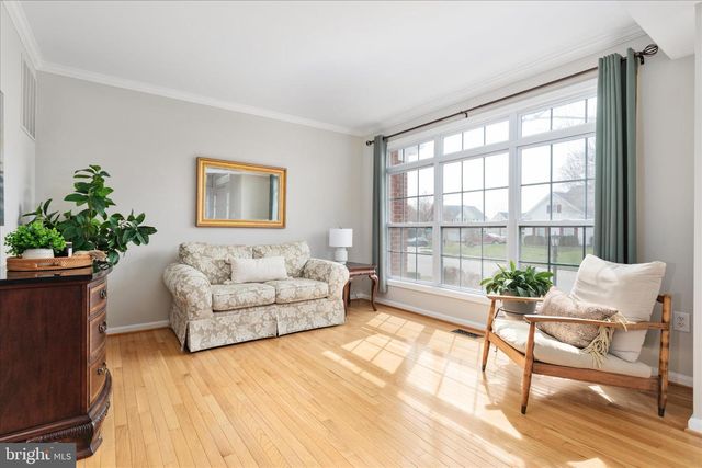 9231 GLEN MEADOW LN, Bristow, VA 20136