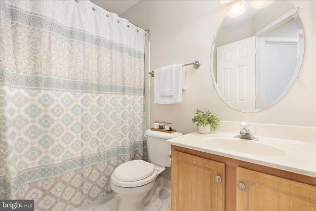 9231 GLEN MEADOW LN, Bristow, VA 20136