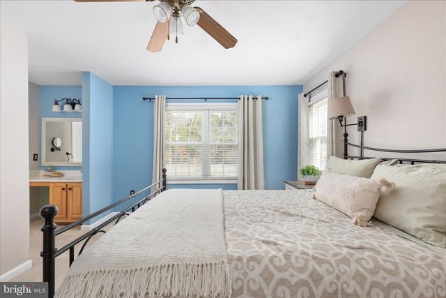 9231 GLEN MEADOW LN, Bristow, VA 20136