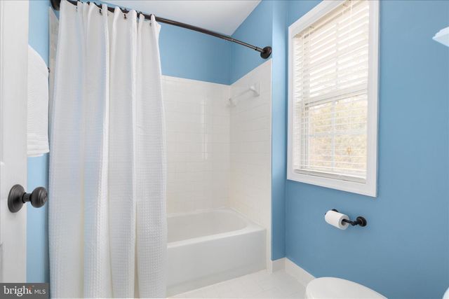 9231 GLEN MEADOW LN, Bristow, VA 20136