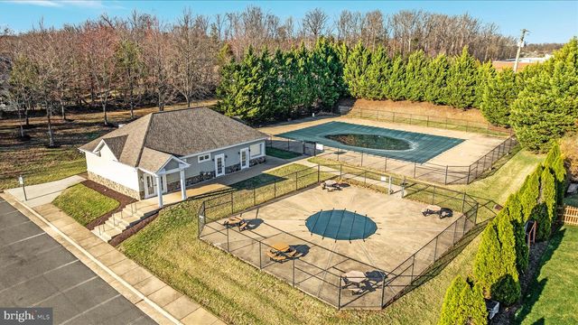 9231 GLEN MEADOW LN, Bristow, VA 20136