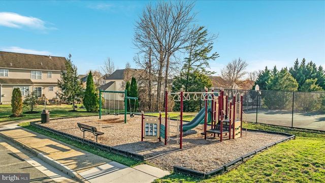 9231 GLEN MEADOW LN, Bristow, VA 20136