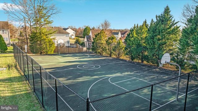 9231 GLEN MEADOW LN, Bristow, VA 20136